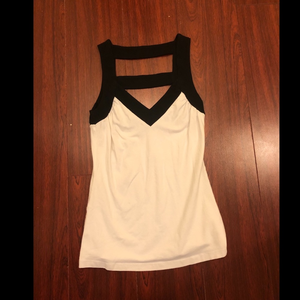 Express Tank Top in Black n White